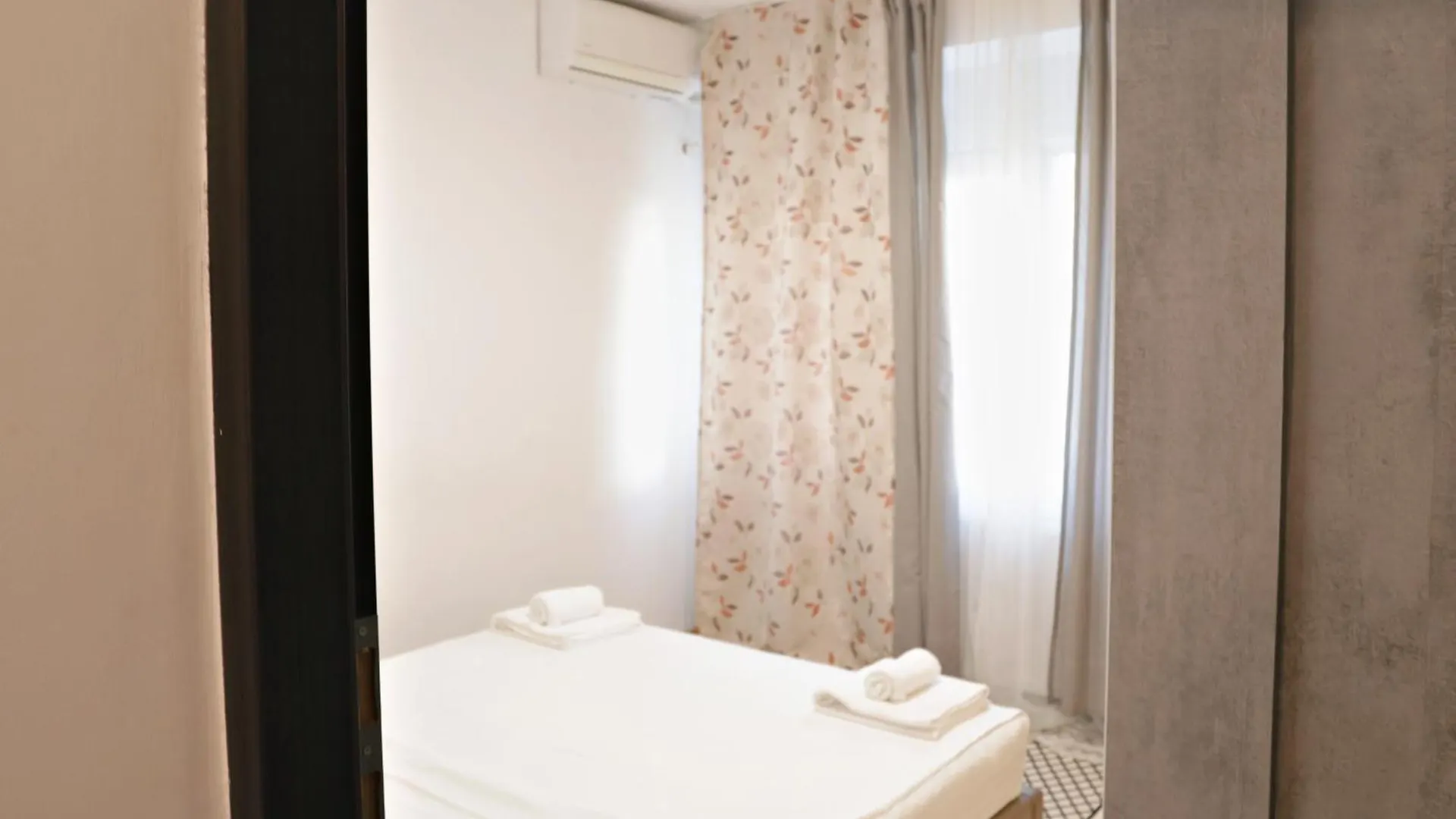 Conta I 1 Bedroom Apartment Near Tnb Бухарест