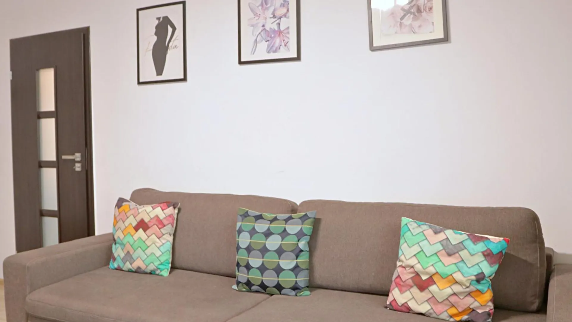 Conta I 1 Bedroom Apartment Near Tnb Бухарест
